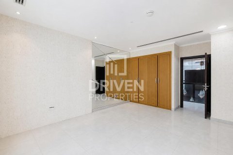 5 bedrooms Villa in Jumeirah Park, UAE No. 211575 21