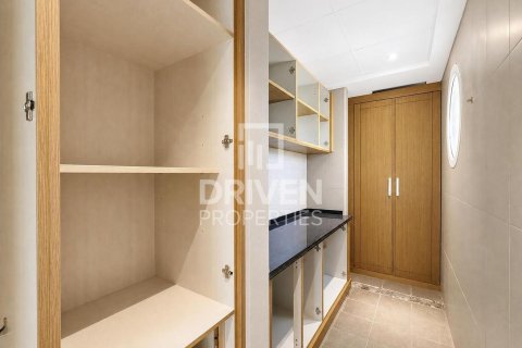 5 bedrooms Villa in Jumeirah Park, UAE No. 211575 19