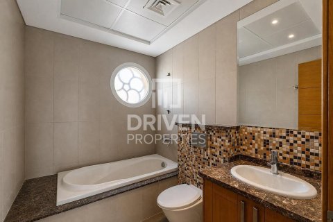 5 bedrooms Villa in Jumeirah Park, UAE No. 211575 26