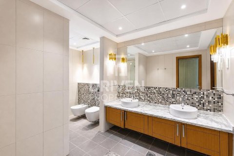 5 bedrooms Villa in Jumeirah Park, UAE No. 211575 25