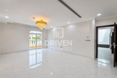 5 bedrooms Villa in Jumeirah Park, UAE No. 211575 15