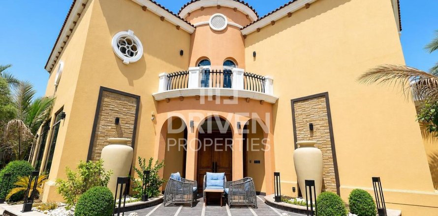 5 bedrooms Villa in Jumeirah Park, UAE No. 211575