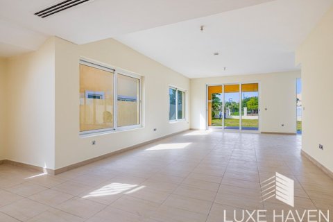 Villa de 4 dormitorios en Legacy Nova Villas, UAE No. 14577 4