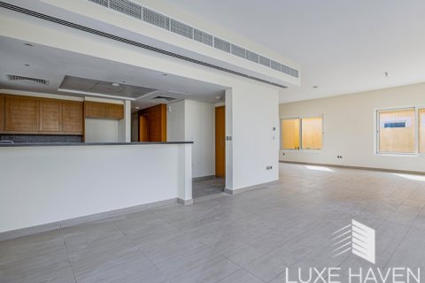 Villa de 4 dormitorios en Legacy Nova Villas, UAE No. 14577 12