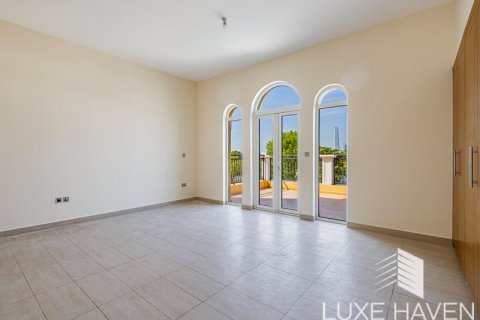 Villa de 4 dormitorios en Legacy Nova Villas, UAE No. 14577 10