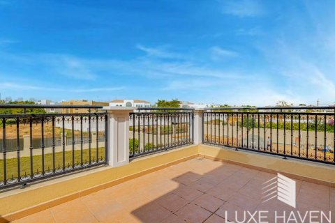 Villa de 4 dormitorios en Legacy Nova Villas, UAE No. 14577 26