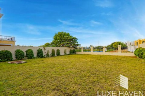 Villa de 4 dormitorios en Legacy Nova Villas, UAE No. 14577 21