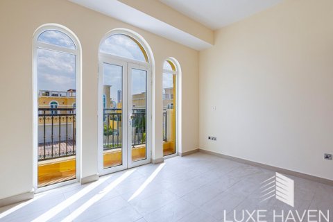 Villa de 4 dormitorios en Legacy Nova Villas, UAE No. 14577 3