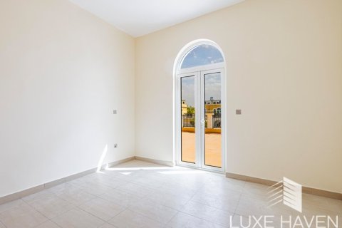 Villa de 4 dormitorios en Legacy Nova Villas, UAE No. 14577 11