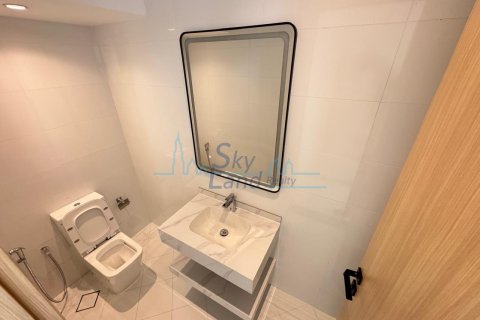Villa de 6 dormitorios en Jumeirah, UAE No. 125078 11