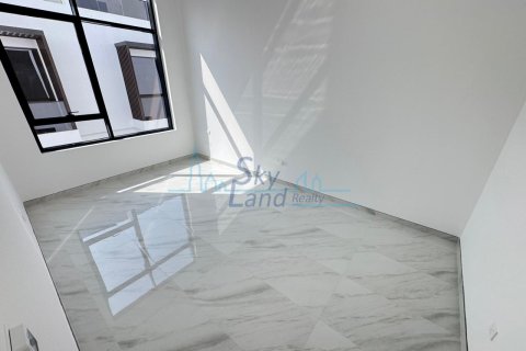 Villa de 6 dormitorios en Jumeirah, UAE No. 125078 28