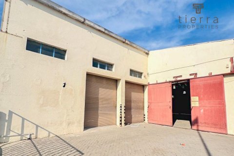 696.8m² Warehouse in Deira, UAE No. 48820 5