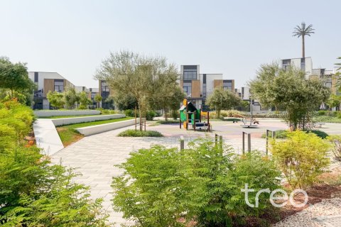 3 bedrooms Villa in Mudon, UAE No. 220877 8