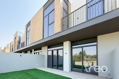 3 bedrooms Villa in Mudon, UAE No. 220877 18