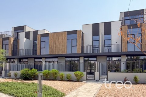 3 bedrooms Villa in Mudon, UAE No. 220877
