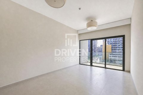 Apartment de 2 dormitorios en SOL Avenue, UAE No. 223309