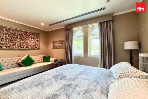4 bedrooms Villa in Dubai, UAE No. 213433 13