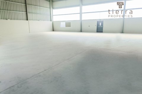 473.8m² Warehouse in Dubai, UAE No. 47613 4