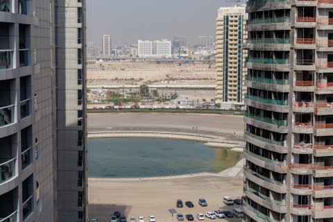 Appartement de 2 chambres à Dubai Sports City, UAE No. 223381 18