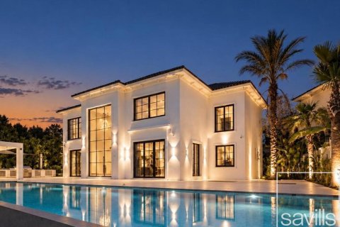 Вилла с 4 спальнями в Jumeirah Islands, ОАЭ №213998 11