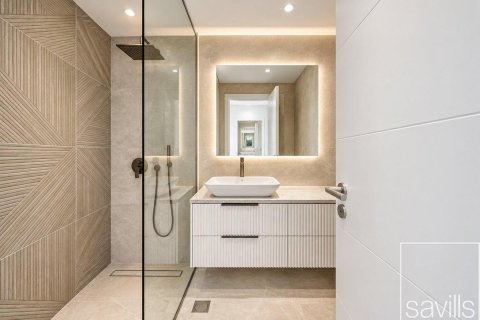 Вилла с 4 спальнями в Jumeirah Islands, ОАЭ №213998 4