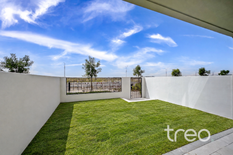 3 bedrooms Townhouse in EMAAR South, UAE No. 220730