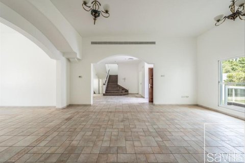 4 bedrooms Villa in Umm Suqeim, UAE No. 217403 8