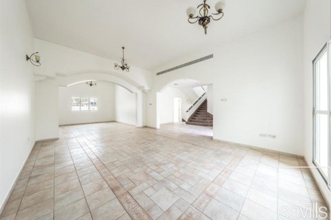 4 bedrooms Villa in Umm Suqeim, UAE No. 217403 7