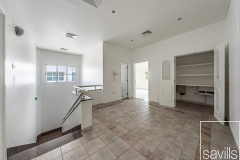 4 bedrooms Villa in Umm Suqeim, UAE No. 217403 10