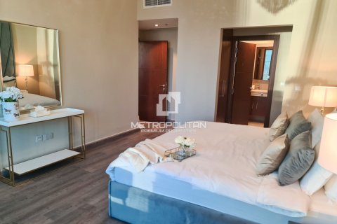 Apartment de 3 dormitorios en Burj Vista, UAE No. 78004 11
