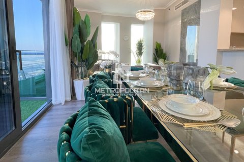 Apartment de 3 dormitorios en Burj Vista, UAE No. 78004 3