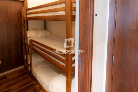 Apartment de 3 dormitorios en Burj Vista, UAE No. 78004 24