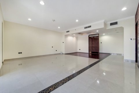 5 bedrooms Apartment in Princess Tower, UAE No. 212977 10
