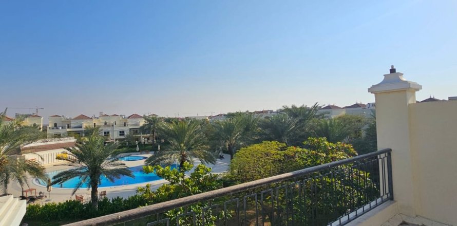 4 bedrooms Townhouse in Ras Al Khaimah, UAE No. 183599