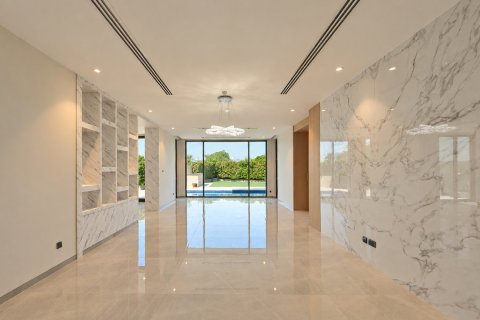 Villa de 5 dormitorios en Jumeirah Golf Estates, UAE No. 223351 10