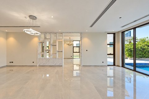 Villa de 5 dormitorios en Jumeirah Golf Estates, UAE No. 223351 11