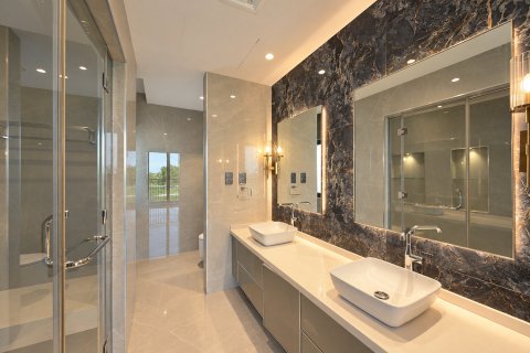 Villa de 5 dormitorios en Jumeirah Golf Estates, UAE No. 223351 30