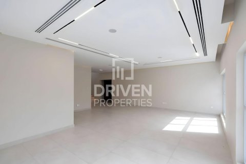 4 bedrooms Villa in Jumeirah, UAE No. 212758 11