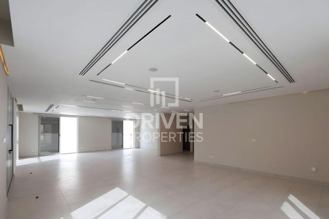4 bedrooms Villa in Jumeirah, UAE No. 212758