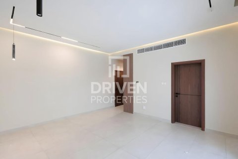 4 bedrooms Villa in Jumeirah, UAE No. 212758 9