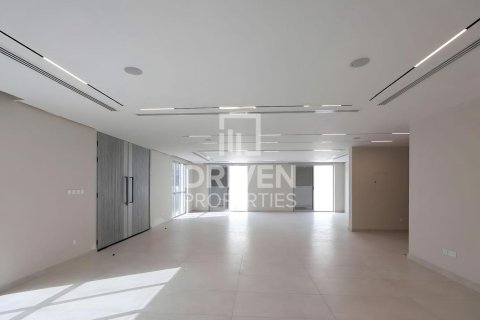 4 bedrooms Villa in Jumeirah, UAE No. 212758 12