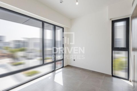 Townhouse de 4 dormitorios en The Valley, UAE No. 202867 11