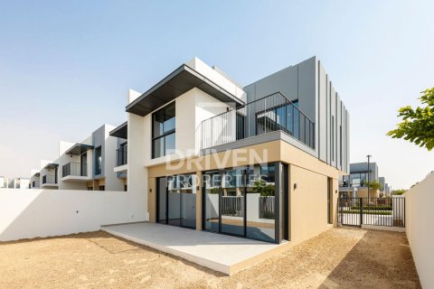 Townhouse de 4 dormitorios en The Valley, UAE No. 202867 7