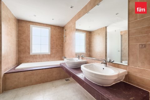 Villa de 2 chambres à Dubai, UAE No. 220162 17
