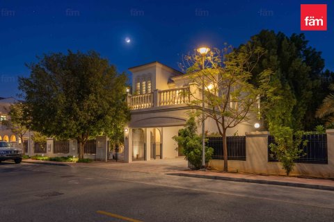 Villa de 2 chambres à Dubai, UAE No. 220162 25