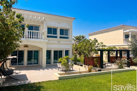Вилла с 3 спальнями в Jumeirah Village Triangle, ОАЭ №214046