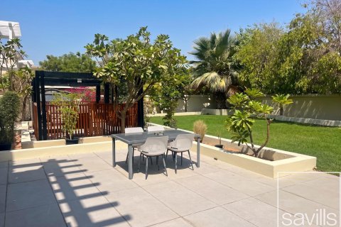 Вилла с 3 спальнями в Jumeirah Village Triangle, ОАЭ №214046 17