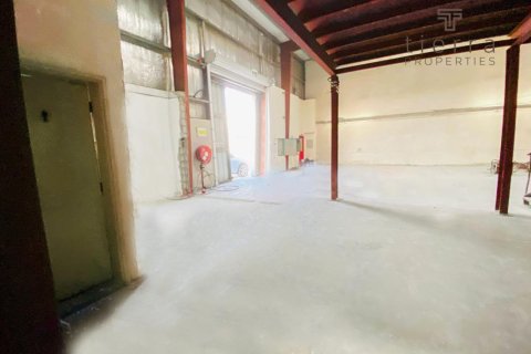 1300.6m² Warehouse in Ras Al Khor, UAE No. 22589 4