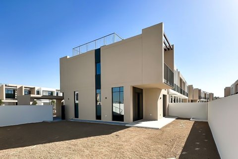 Villa de 4 chambres à Dubai South (Dubai World Central), UAE No. 196940