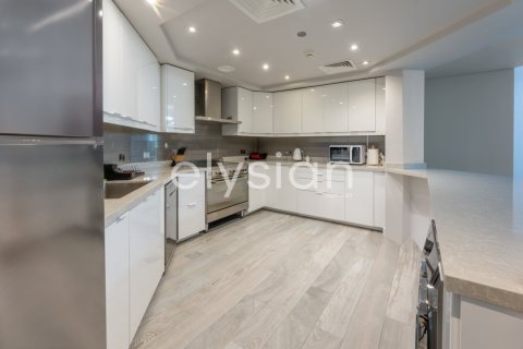 Appartement de 3 chambres à Shoreline Apartments, UAE No. 64923 16